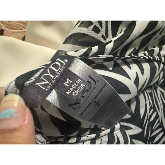 NYDJ Women’s Billowy Split Neck Blouse – Size M - Picture 5 of 6